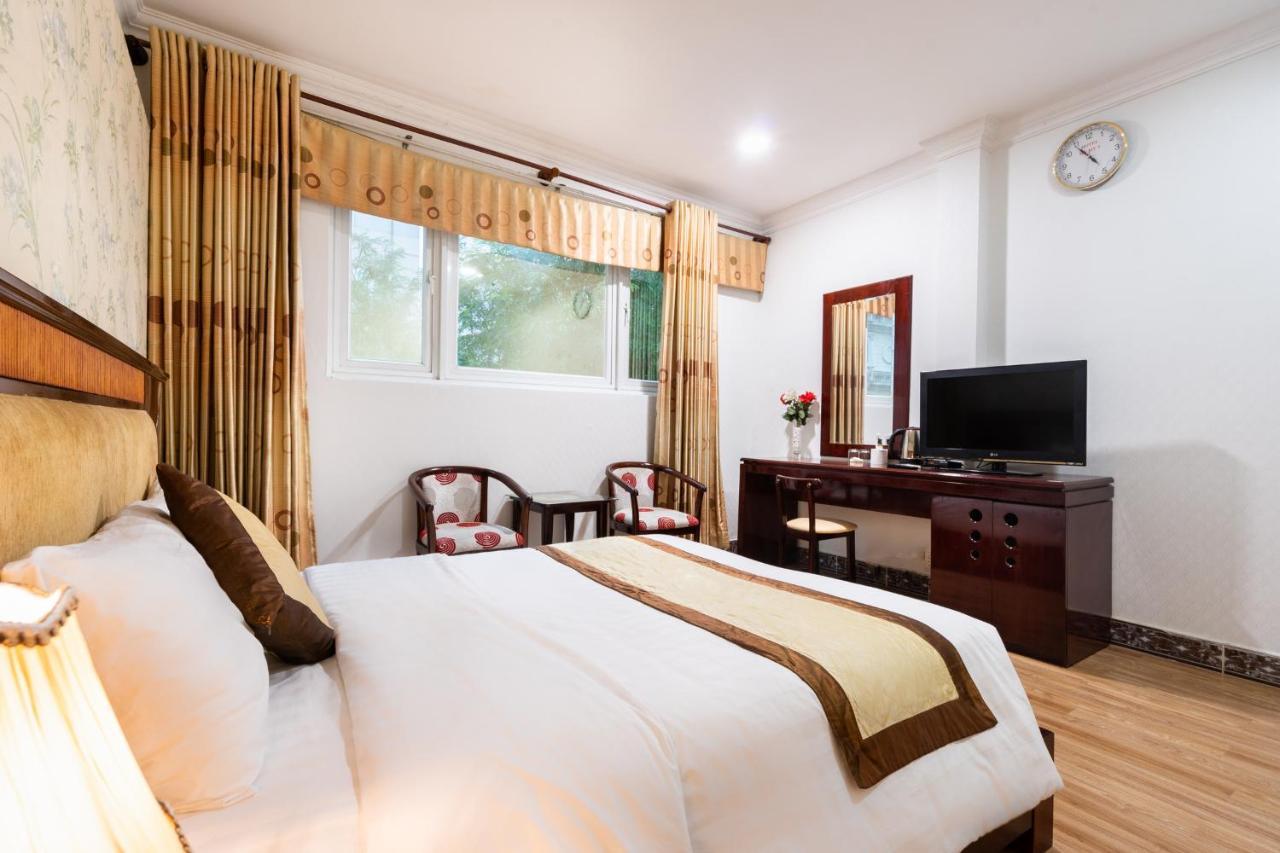Cosmo Central Hotel Ho Chi Minh Exteriör bild