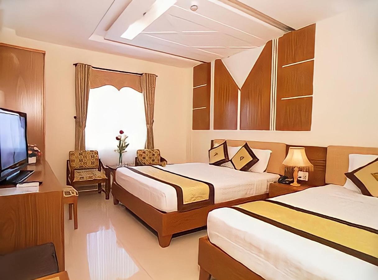 Cosmo Central Hotel Ho Chi Minh Exteriör bild