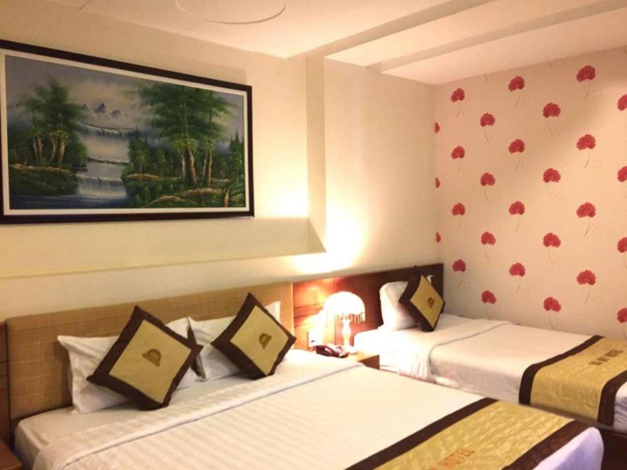 Cosmo Central Hotel Ho Chi Minh Exteriör bild